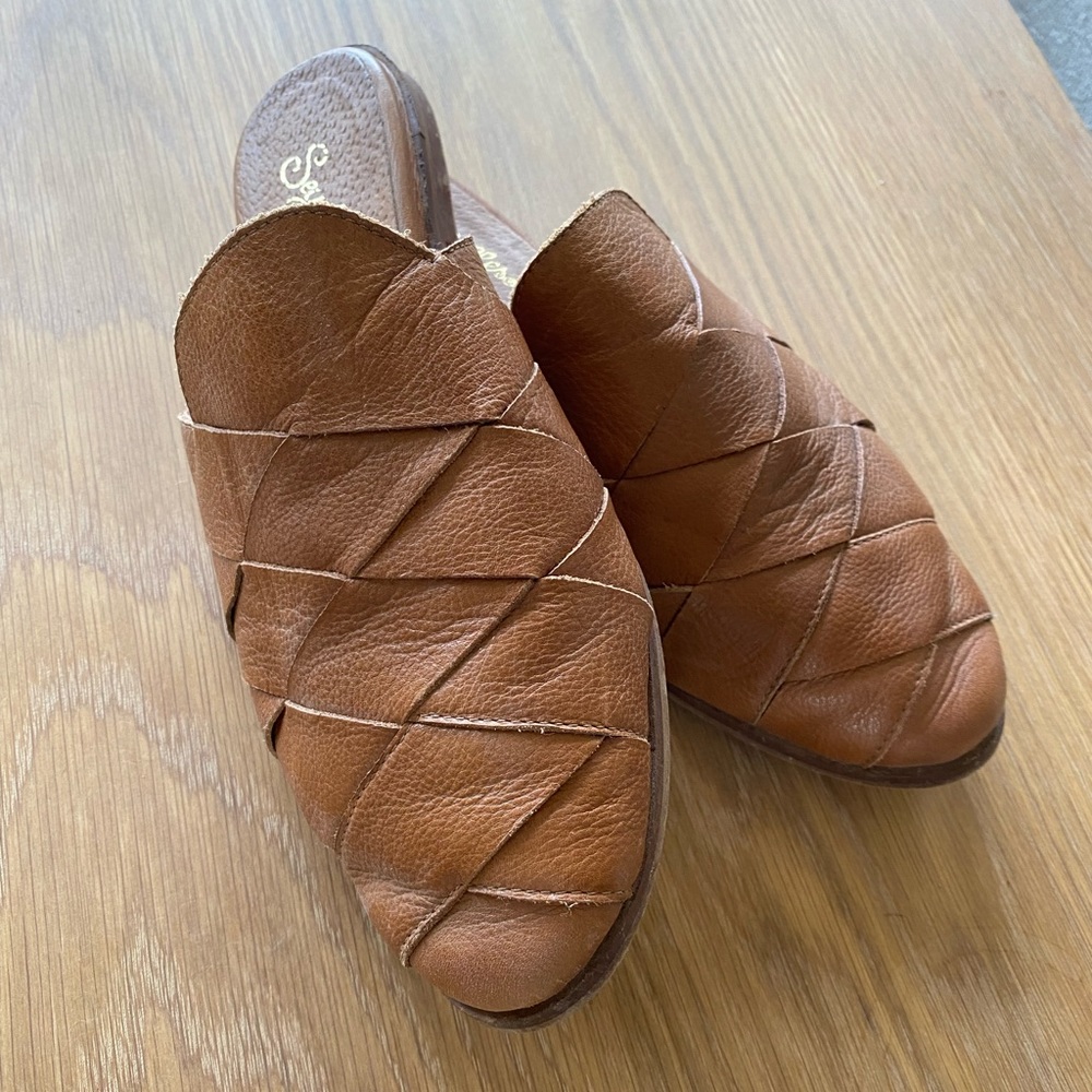 Seychelles Woven Leather Mules - Size 7